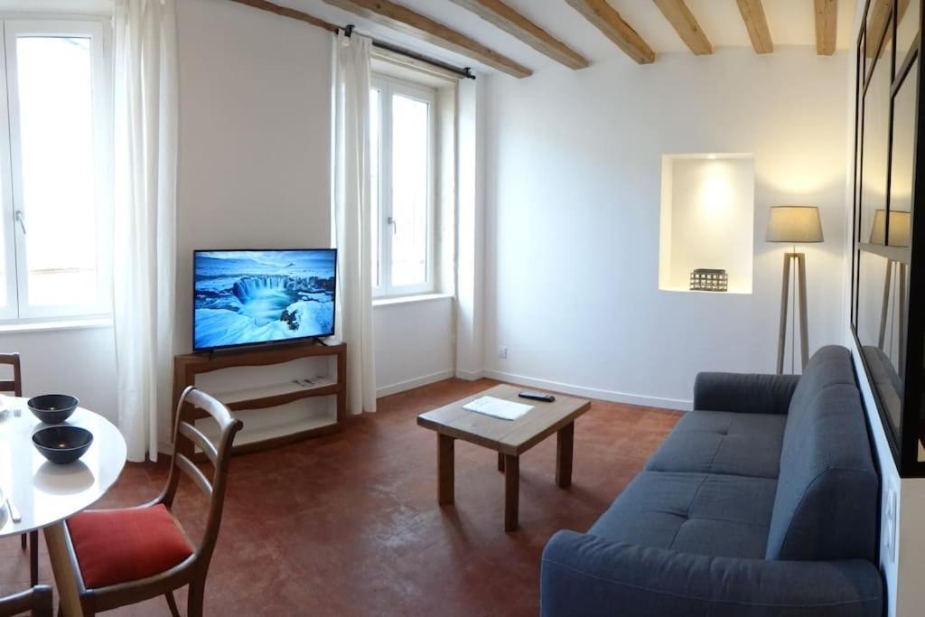 شقة T2 Tout Equipe Au Beau Milieu Du Centre Historique Villefranche-sur-Saône المظهر الخارجي الصورة
