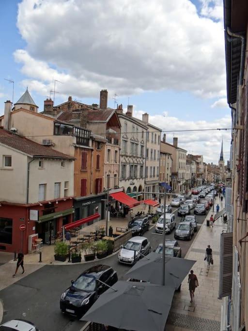 شقة T2 Tout Equipe Au Beau Milieu Du Centre Historique Villefranche-sur-Saône المظهر الخارجي الصورة
